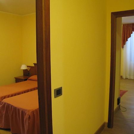 Hotel Ristorante Combolo Teglio Εξωτερικό φωτογραφία