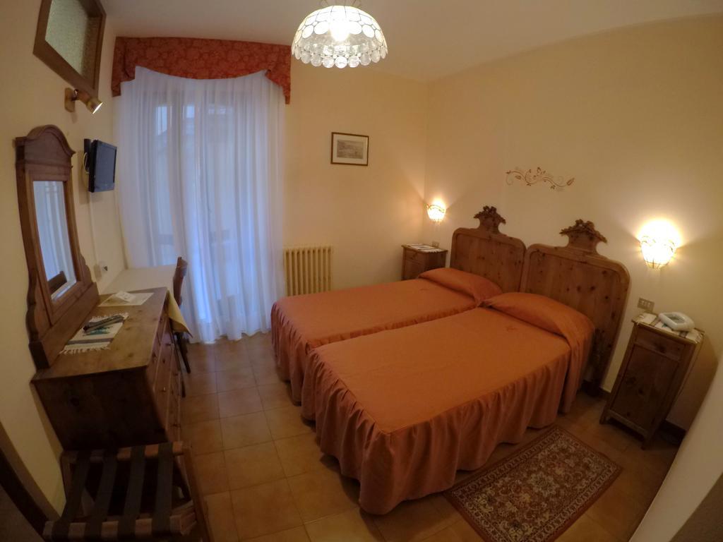 Hotel Ristorante Combolo Teglio Εξωτερικό φωτογραφία