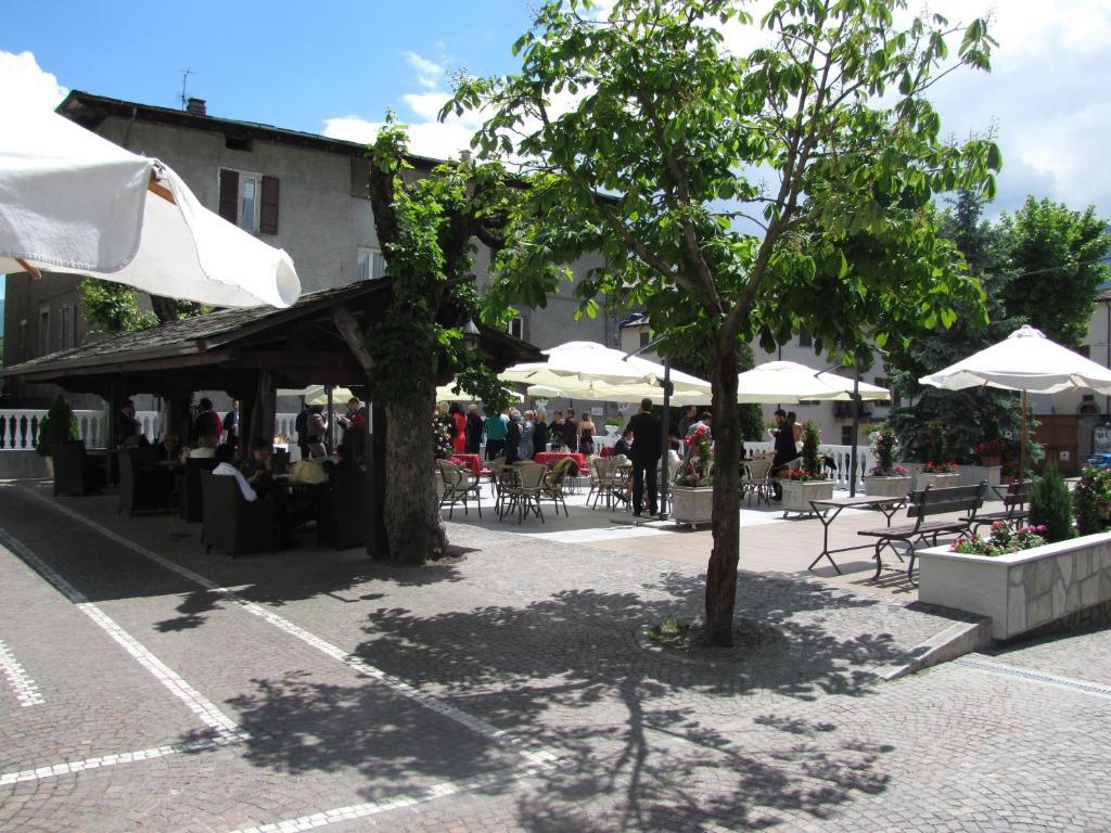 Hotel Ristorante Combolo Teglio Εξωτερικό φωτογραφία